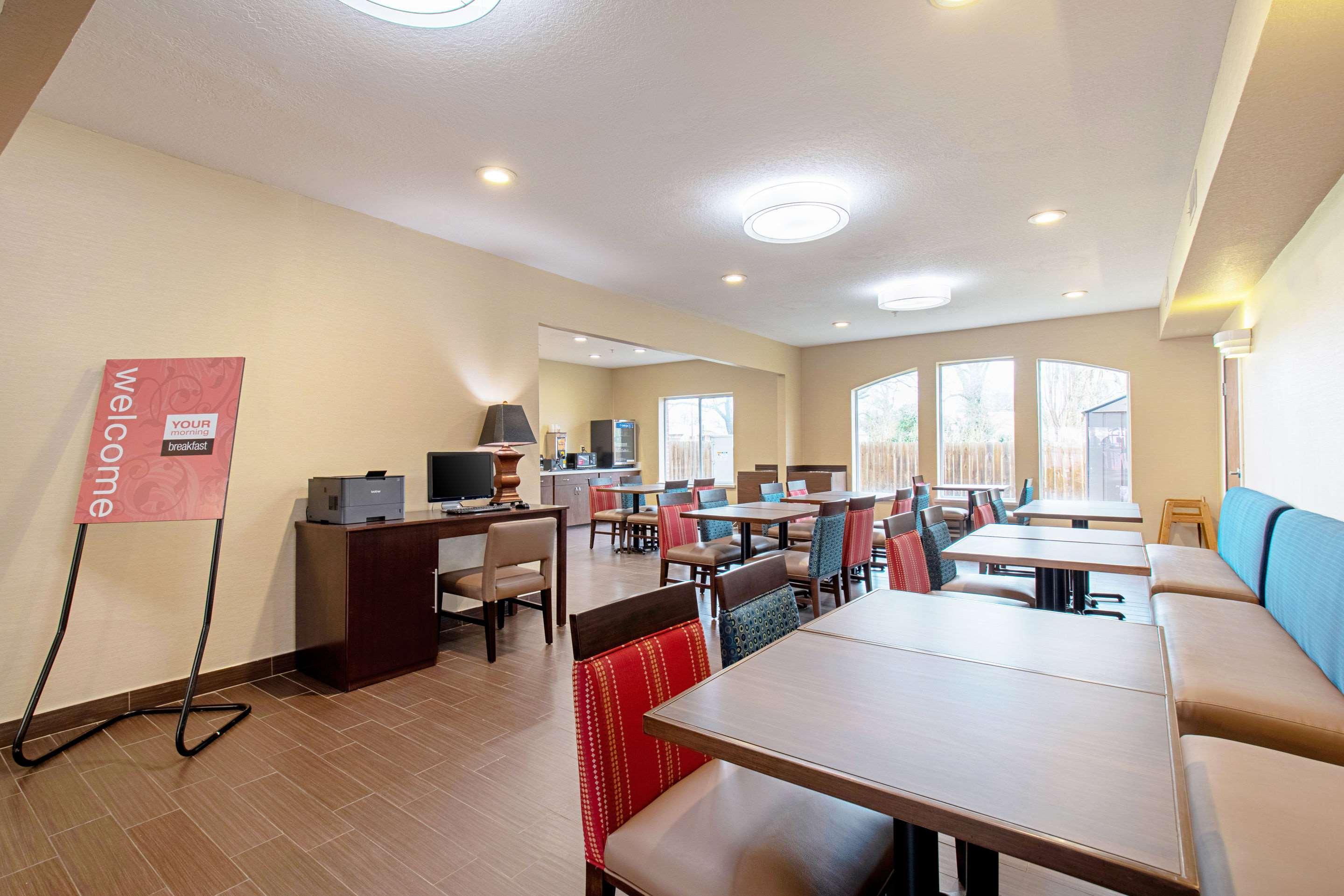 Comfort Inn & Suites And Suites Fredericksburg Eksteriør bilde