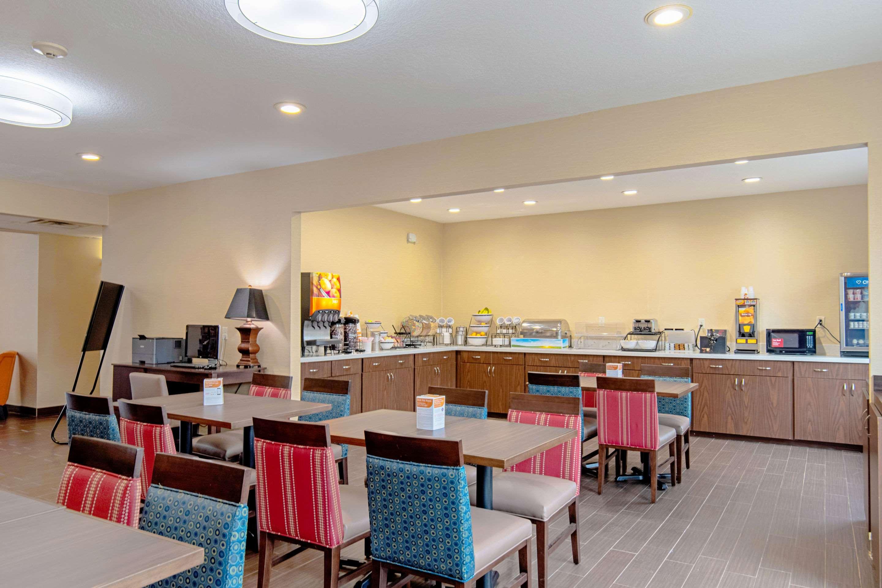 Comfort Inn & Suites And Suites Fredericksburg Eksteriør bilde