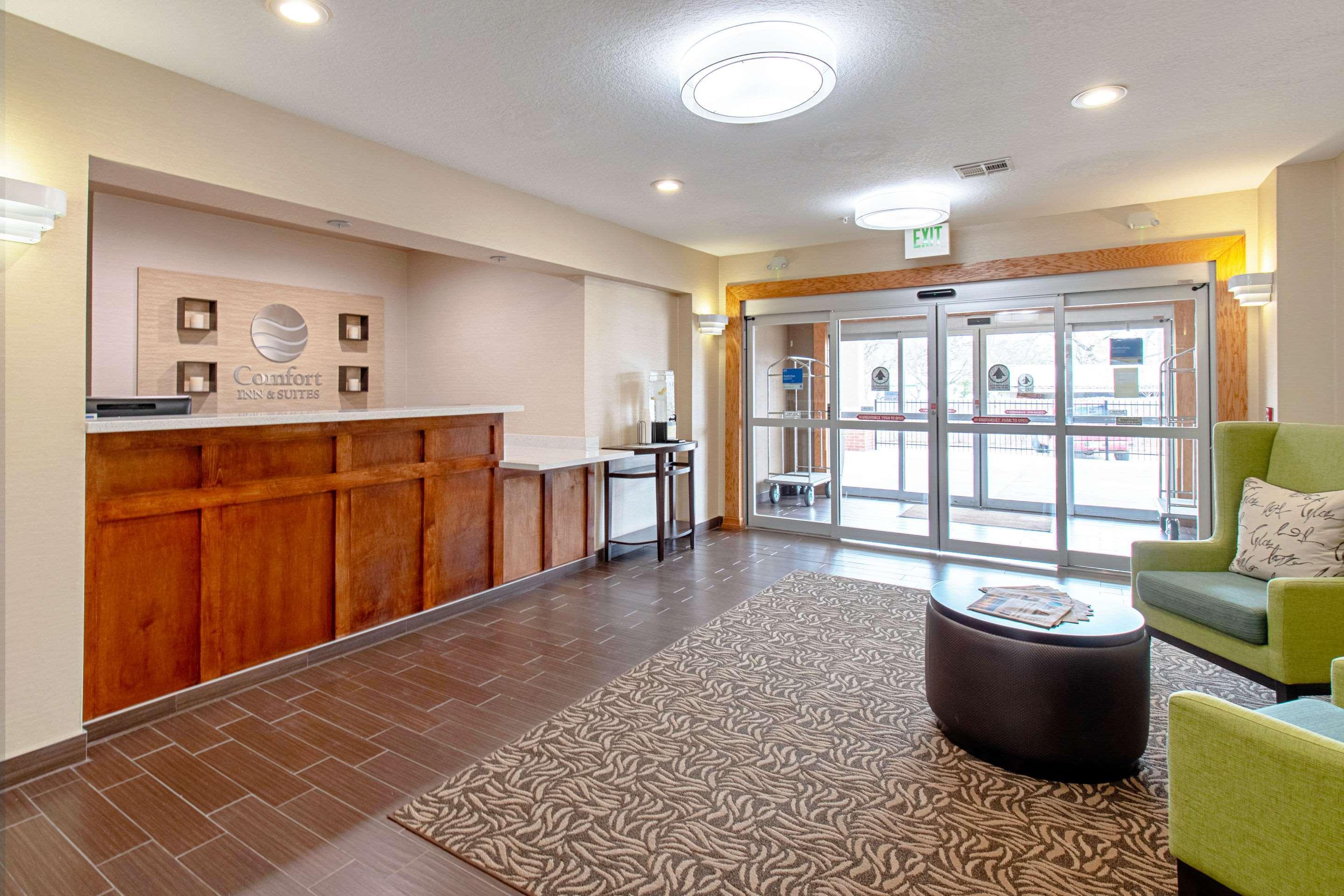 Comfort Inn & Suites And Suites Fredericksburg Eksteriør bilde