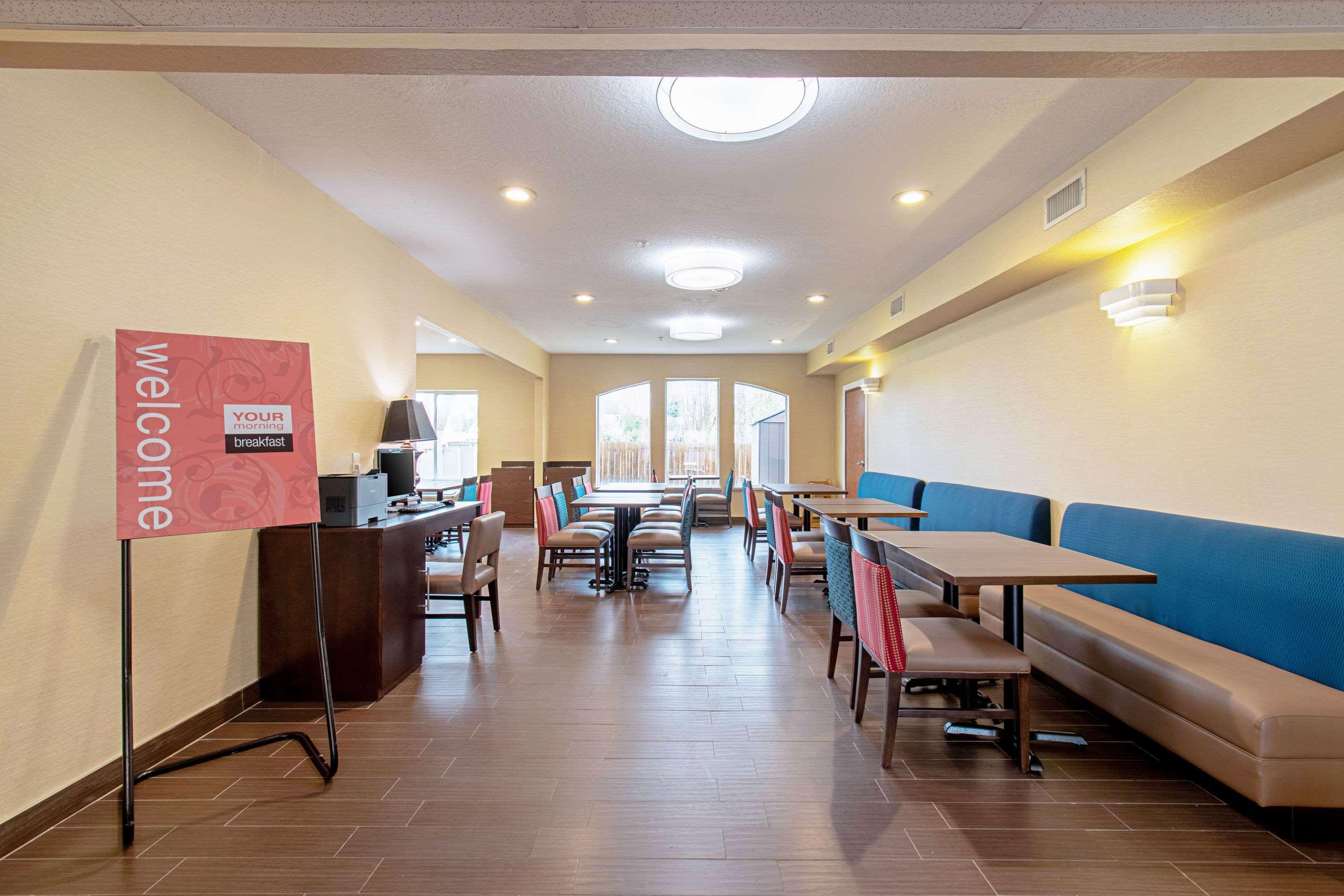 Comfort Inn & Suites And Suites Fredericksburg Eksteriør bilde